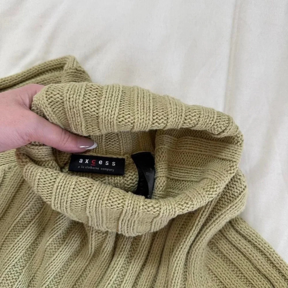 Green turtleneck sweater ‎ Y2K green ribbed turtleneck sweater liz claiborne